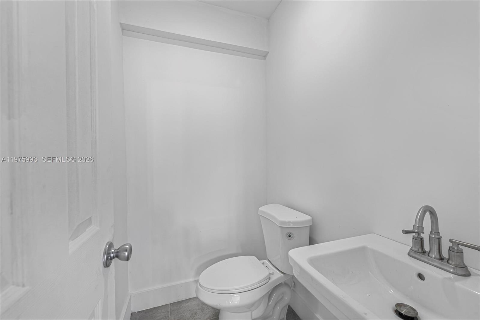 3705 NW 35th Avenue