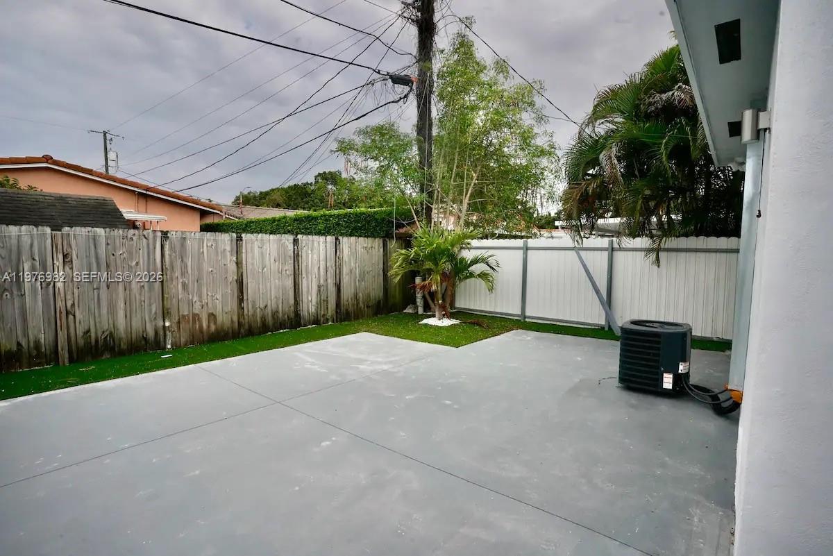 1647 NW 29th Avenue