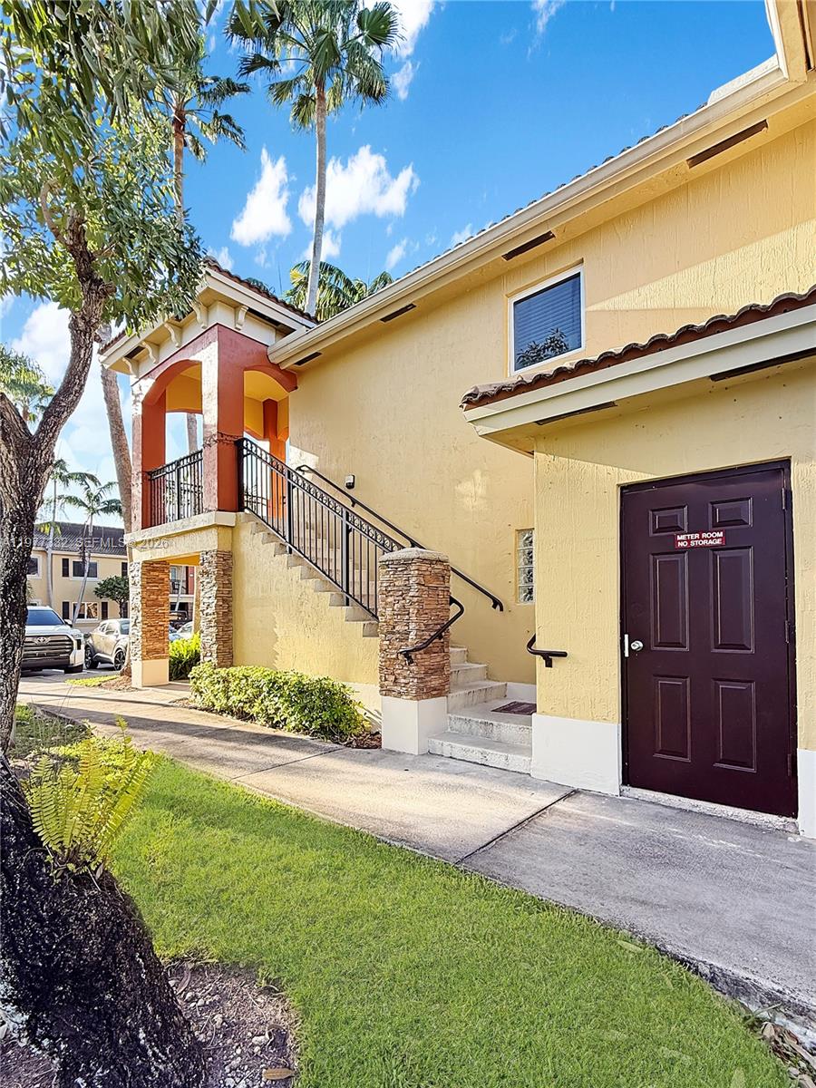 945 NE 34th Avenue