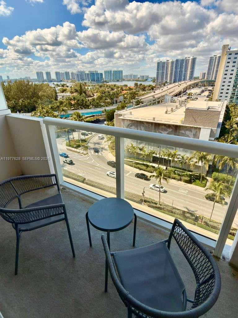19201 Collins Avenue