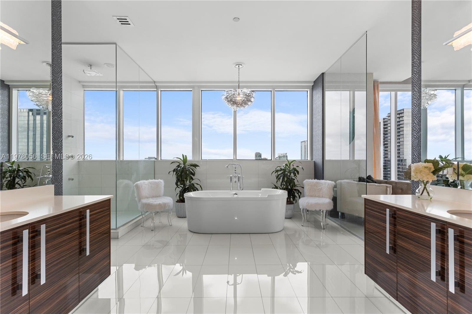 2020 N Bayshore Drive