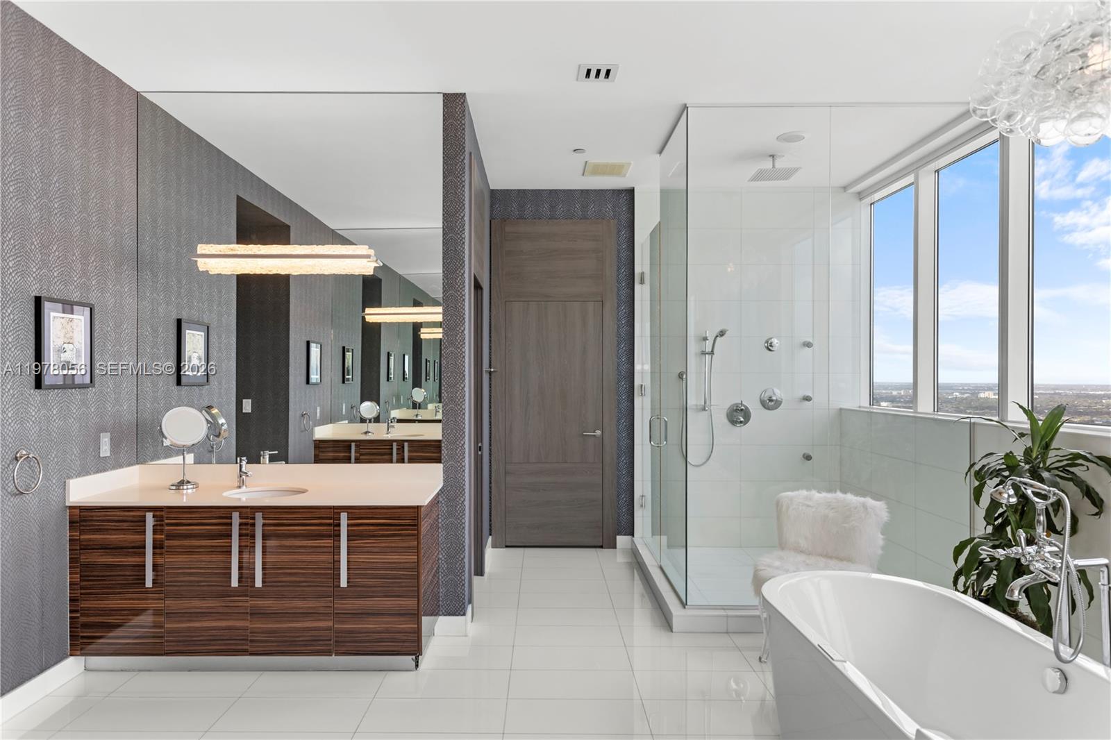2020 N Bayshore Drive