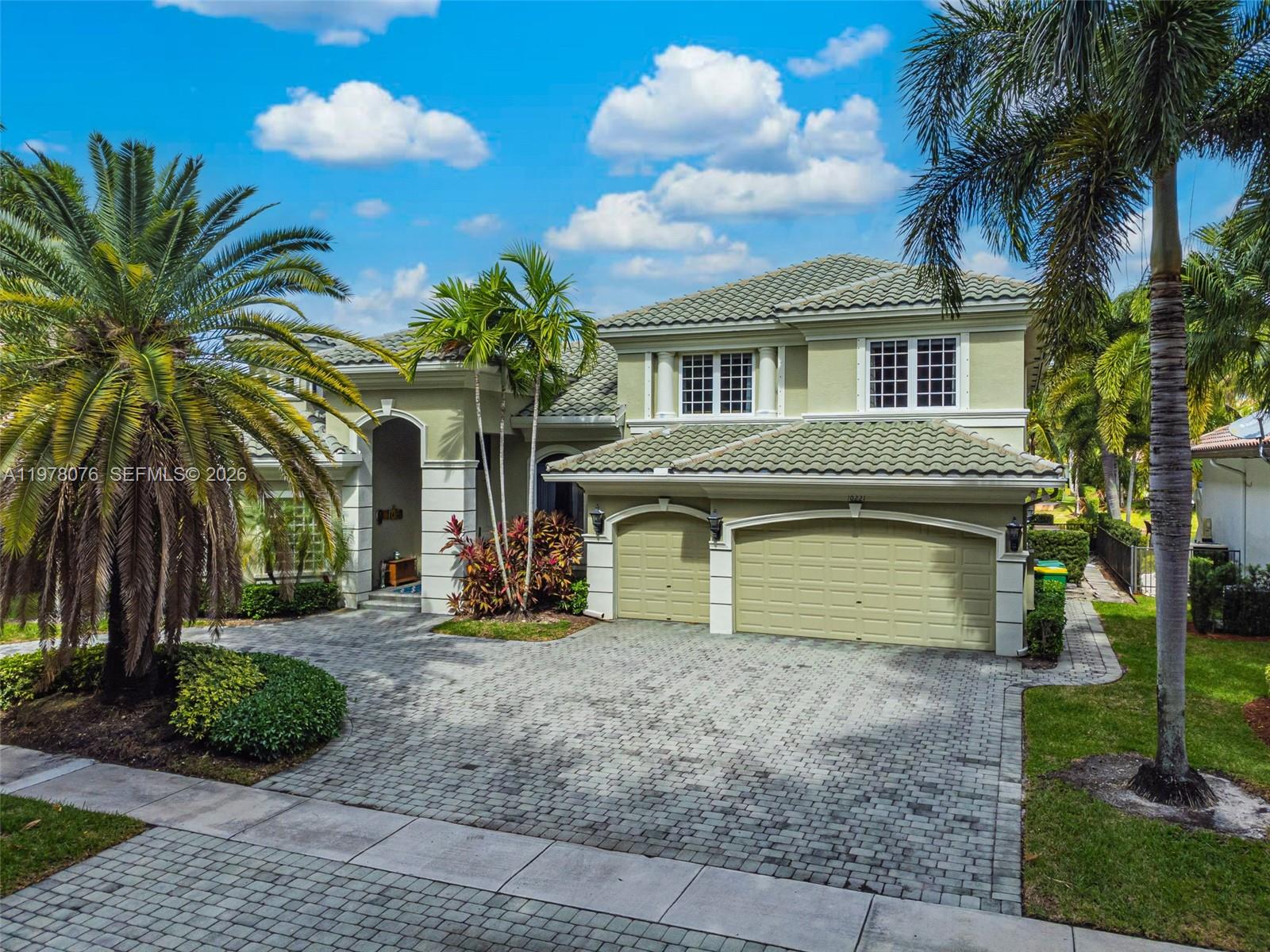 10221 Blue Palm Street