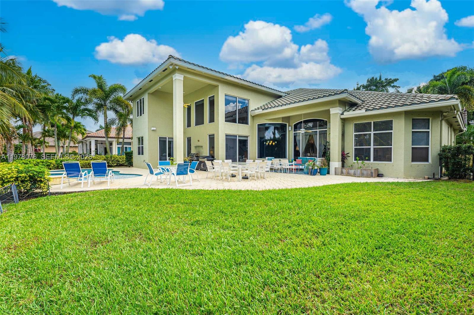 10221 Blue Palm Street