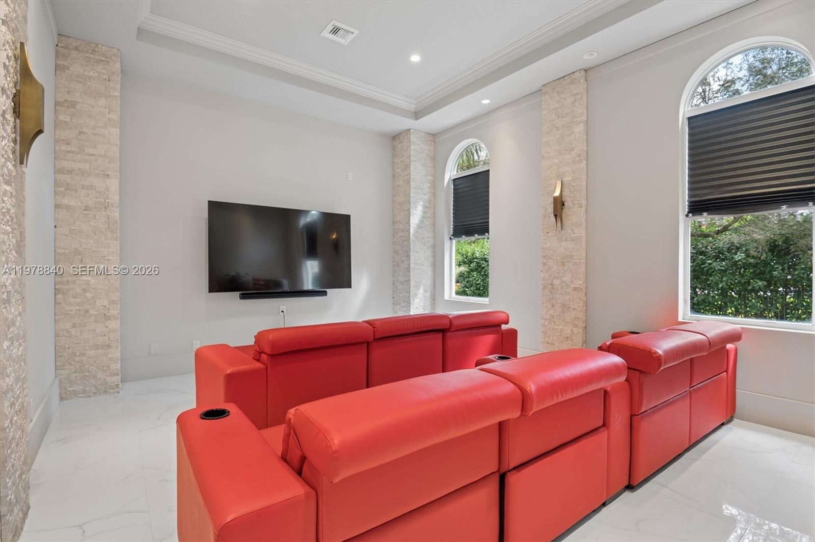 12922 Grand Oaks Drive