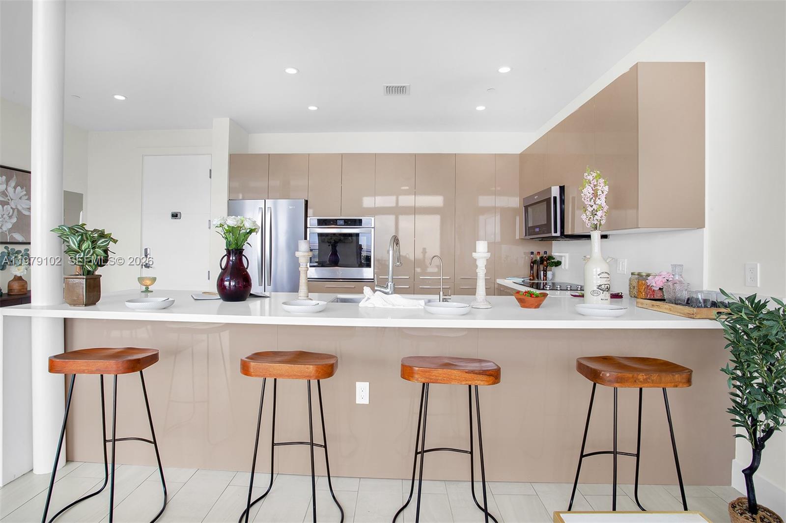 2000 Metropica Way