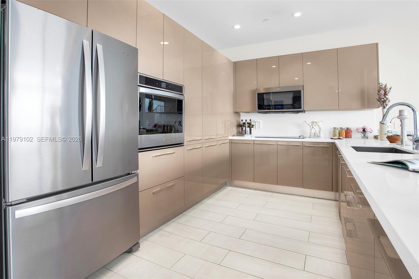 2000 Metropica Way