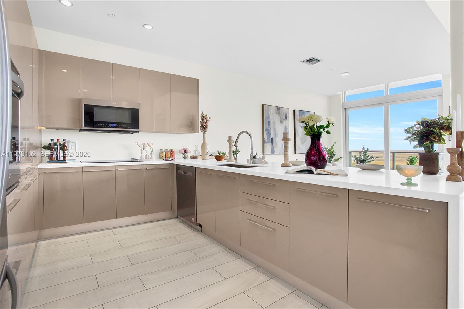 2000 Metropica Way