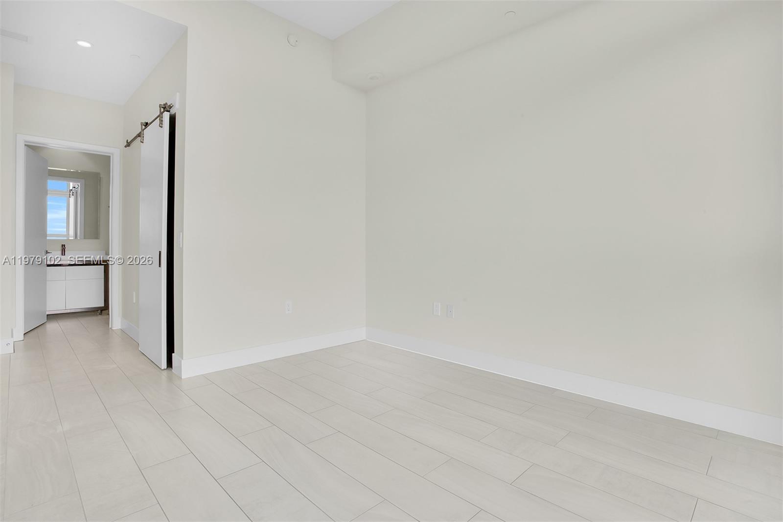 2000 Metropica Way