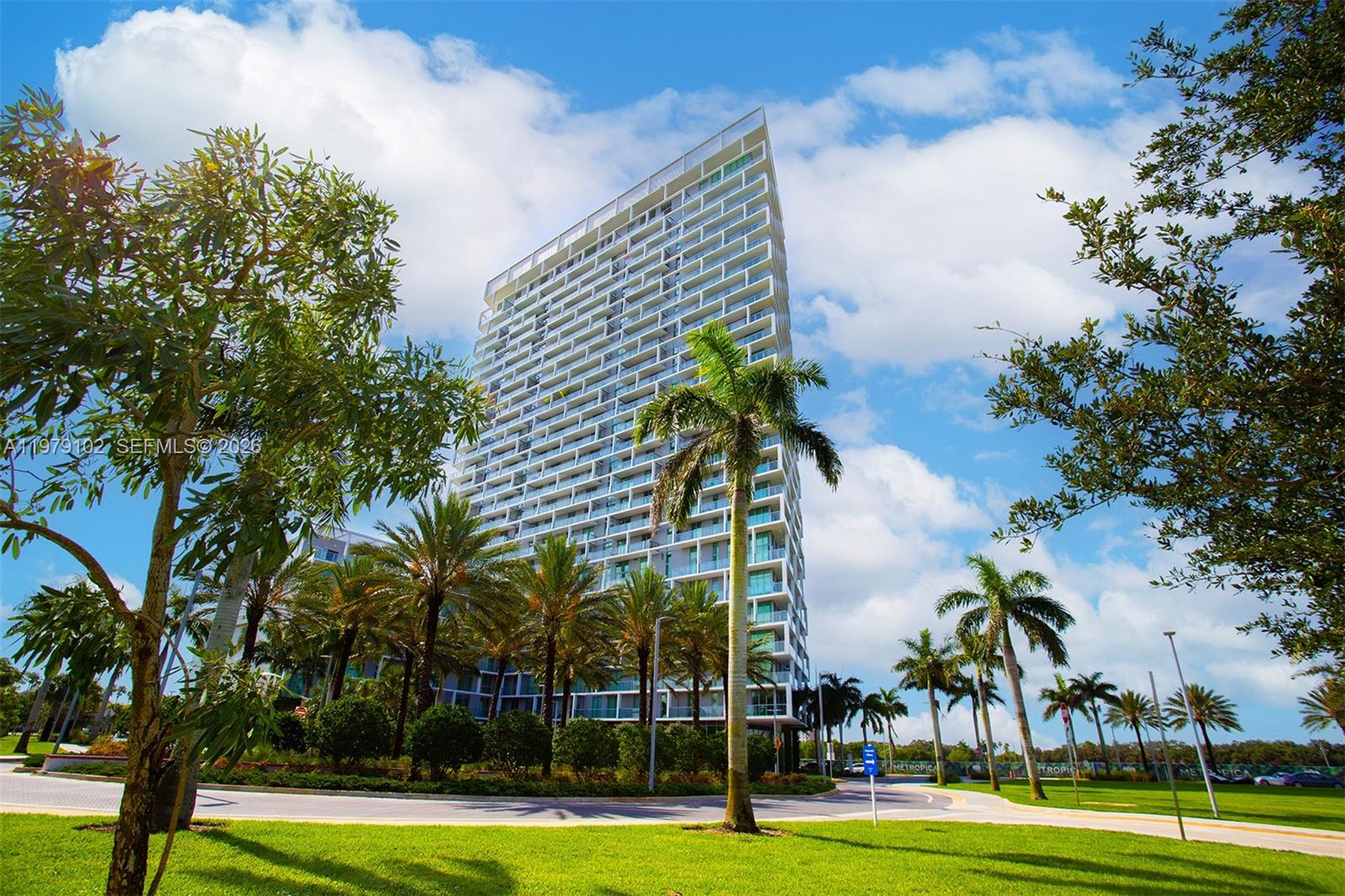 2000 Metropica Way