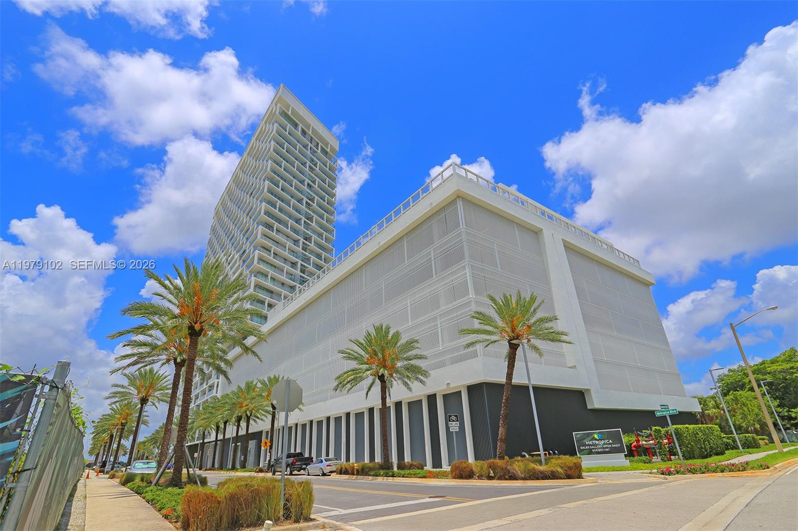 2000 Metropica Way