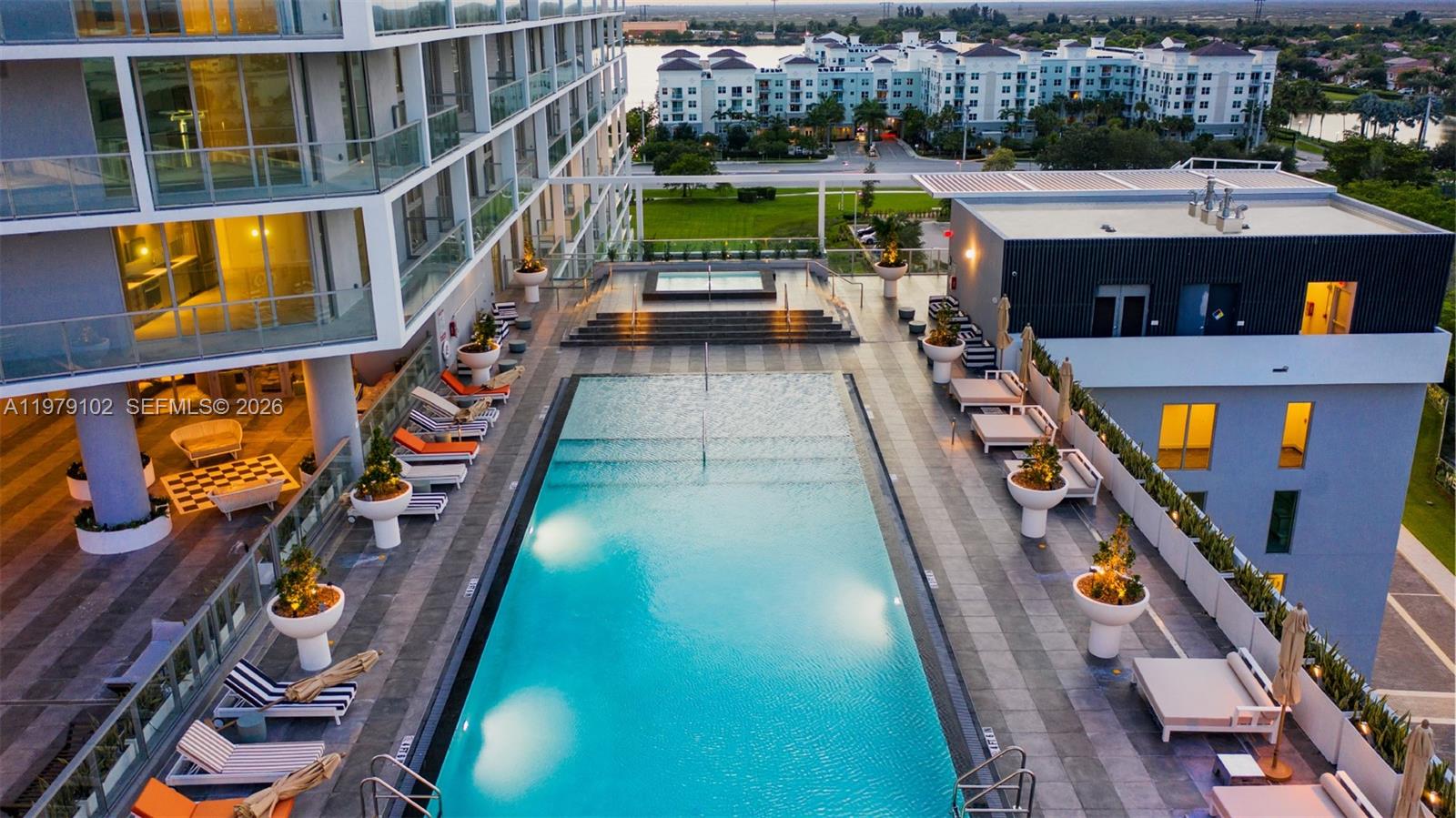 2000 Metropica Way