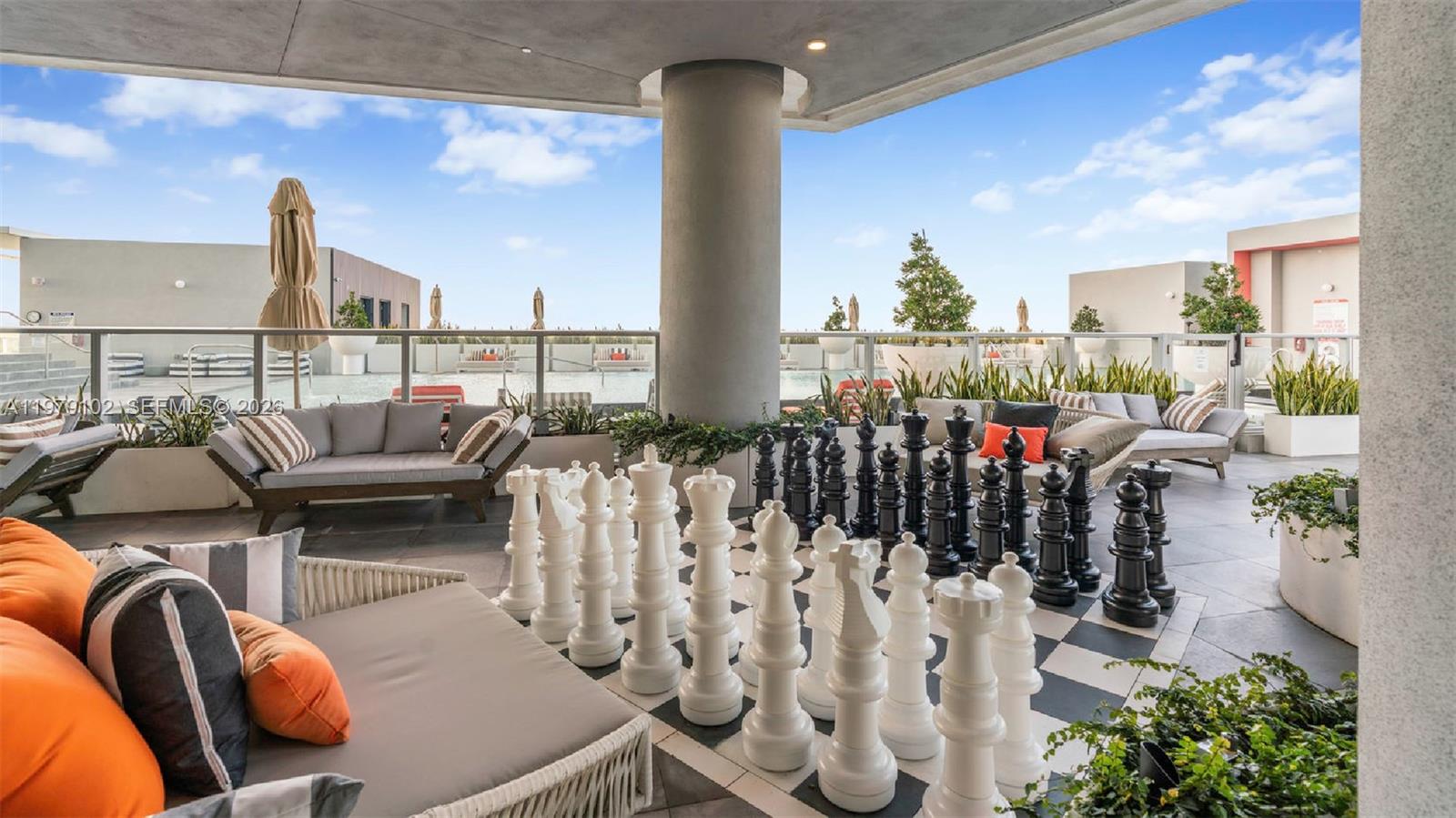 2000 Metropica Way