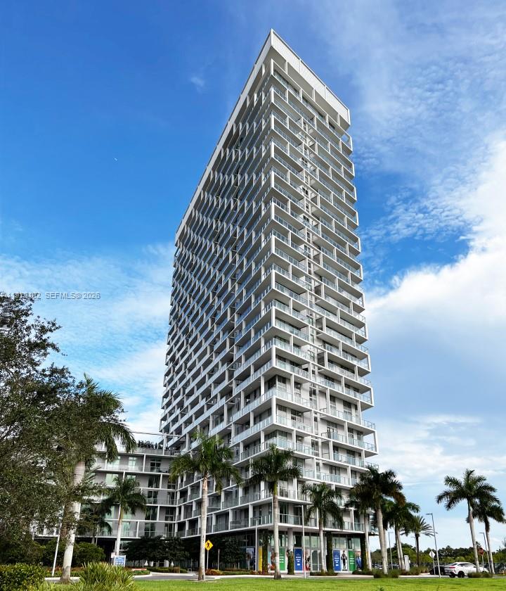 2000 Metropica Way