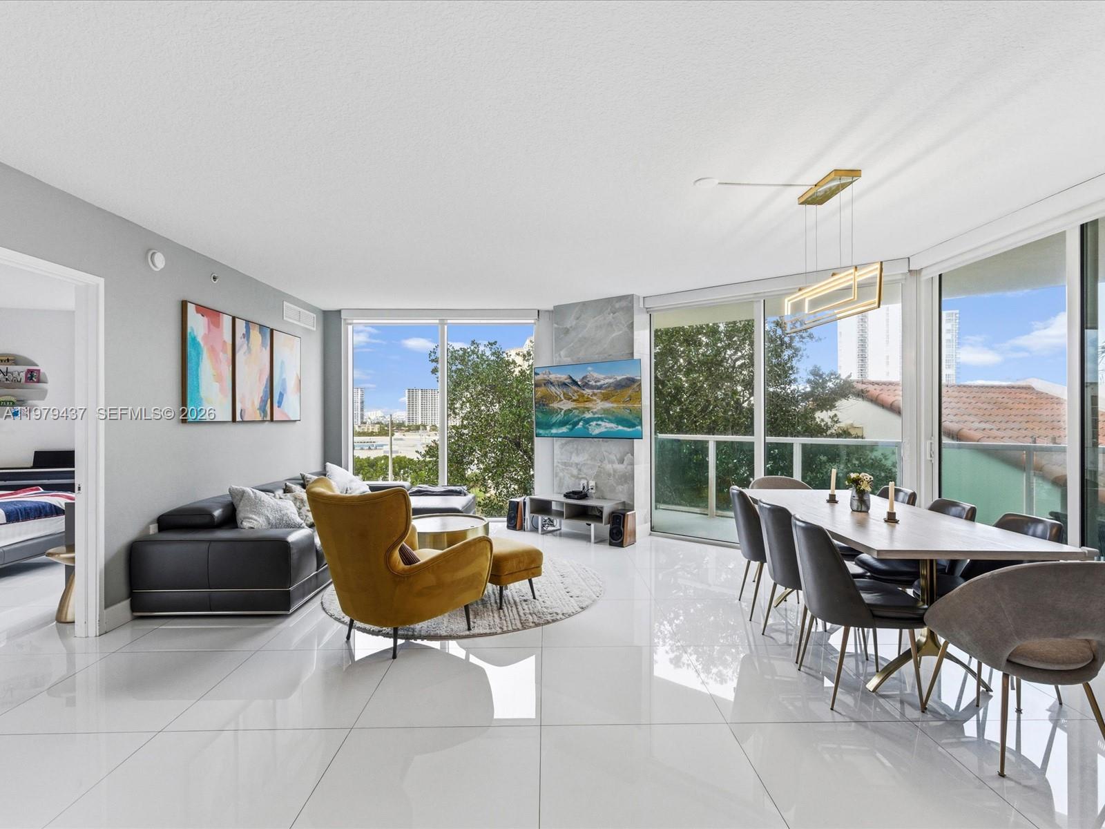 200 Sunny Isles Boulevard