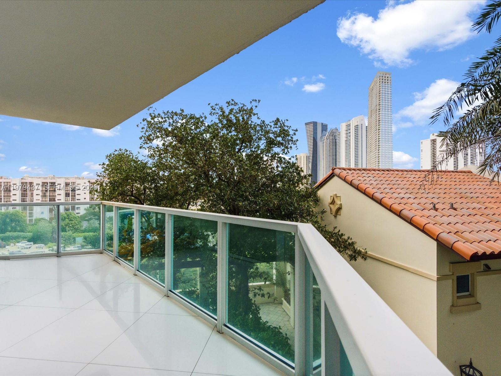 200 Sunny Isles Boulevard