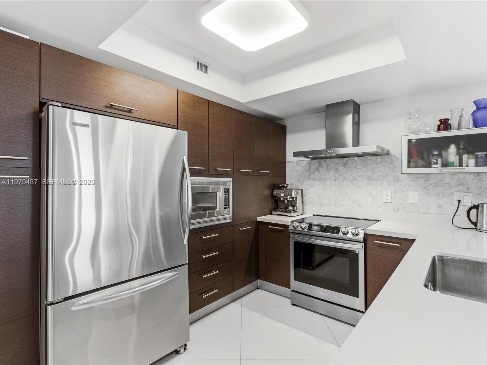 200 Sunny Isles Boulevard