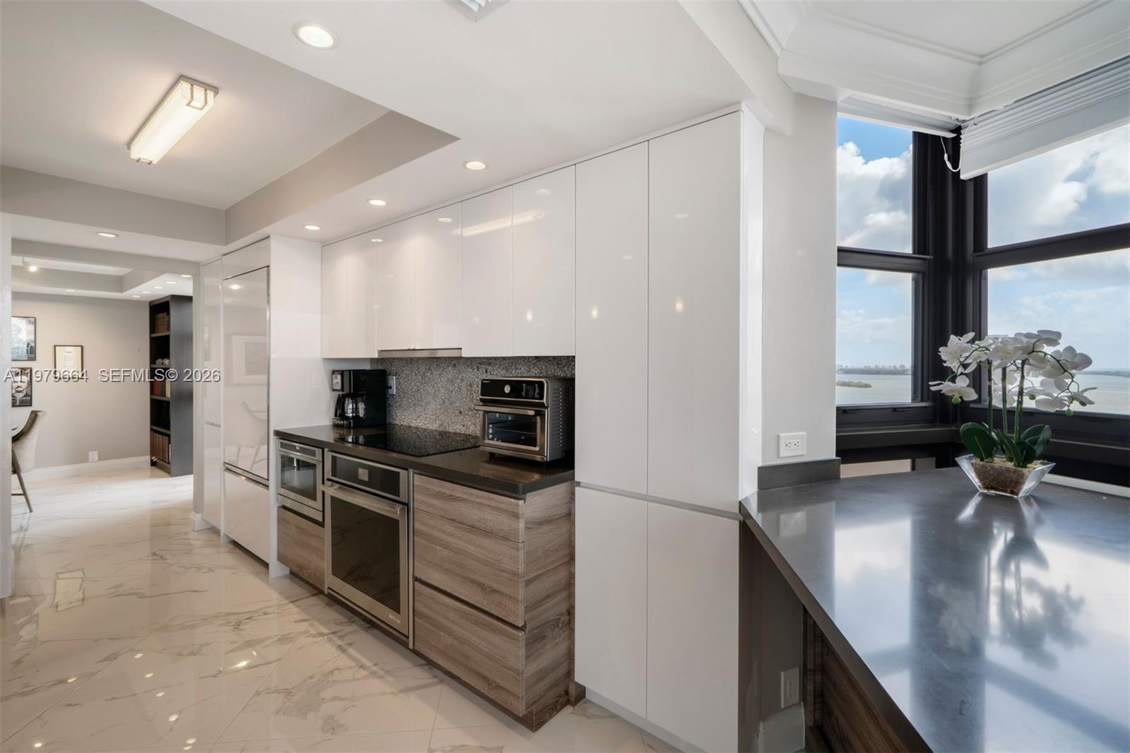 2000 Towerside Terrace