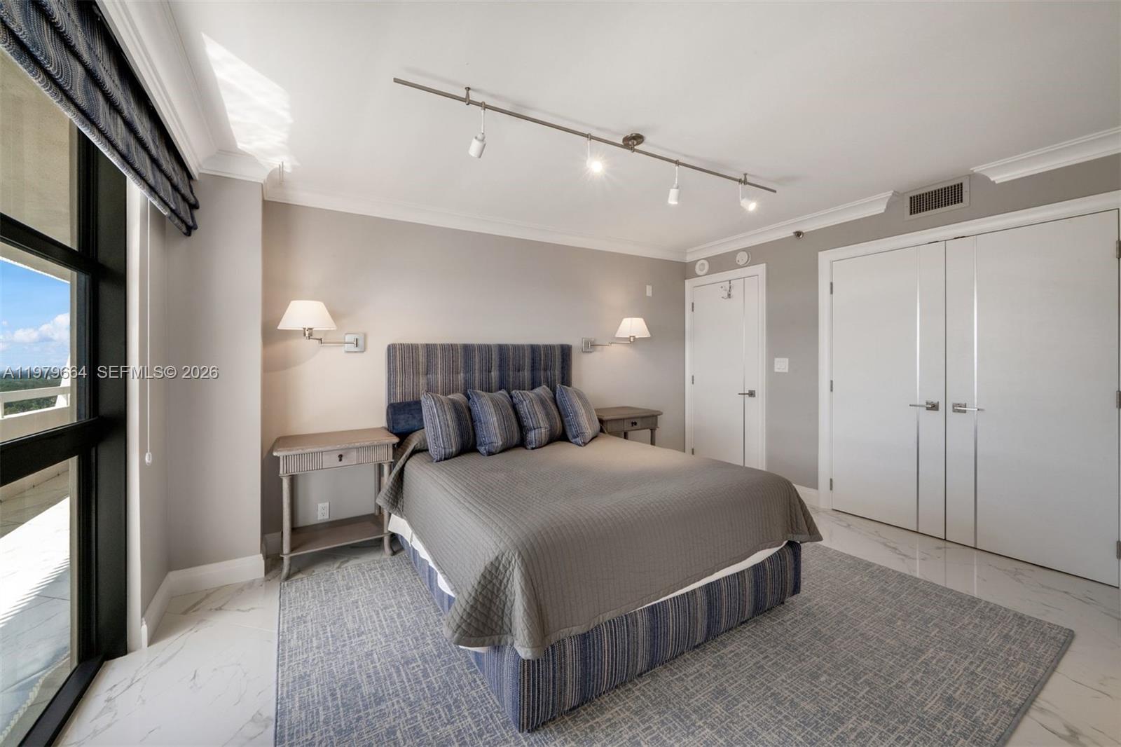 2000 Towerside Terrace
