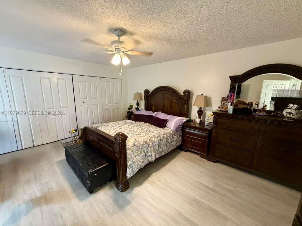 8209 SW 23rd Court gallery image #14