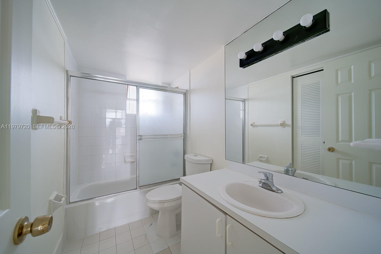 2903 N Miami Beach Boulevard