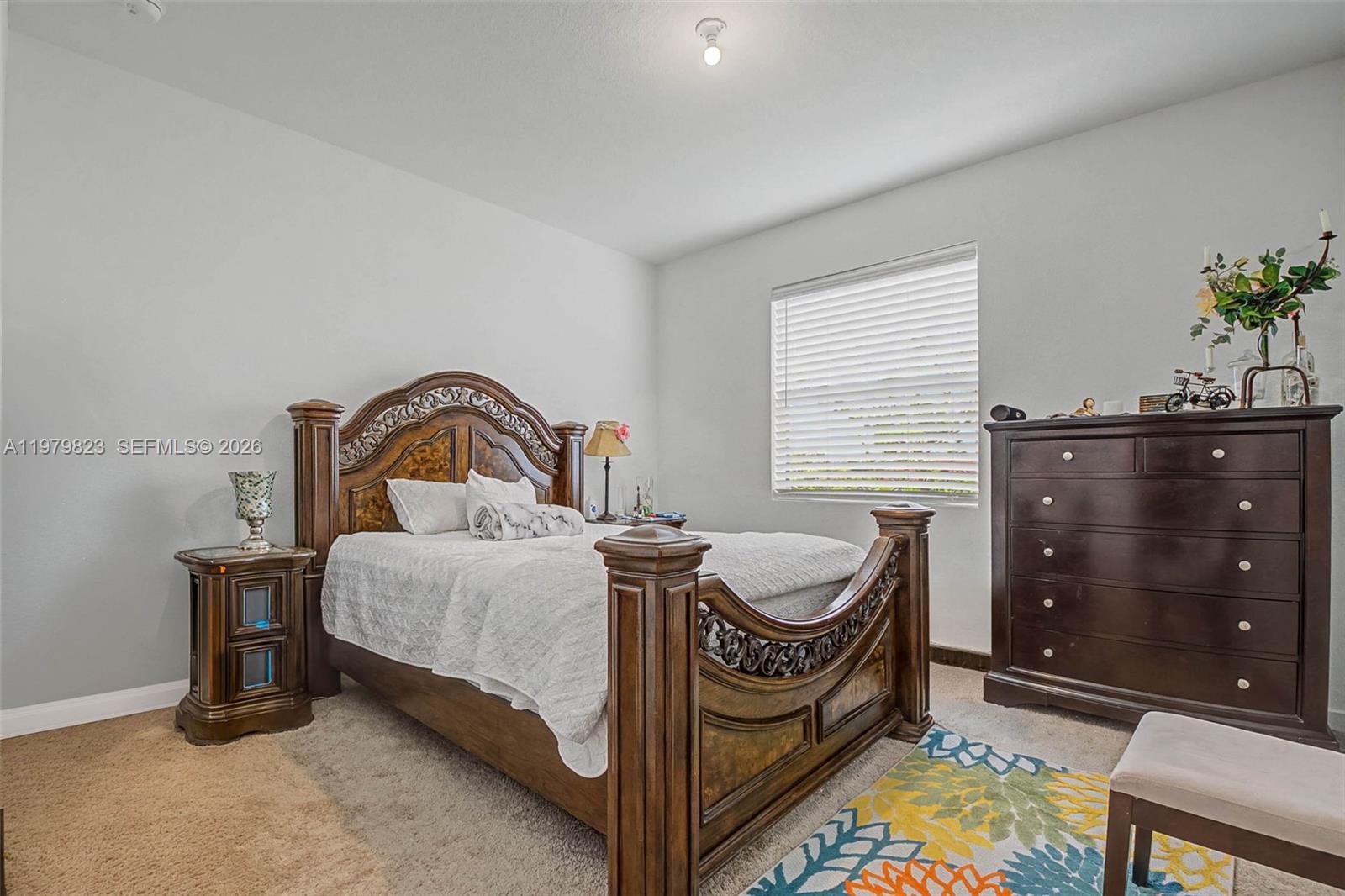 445 NE 4th Street