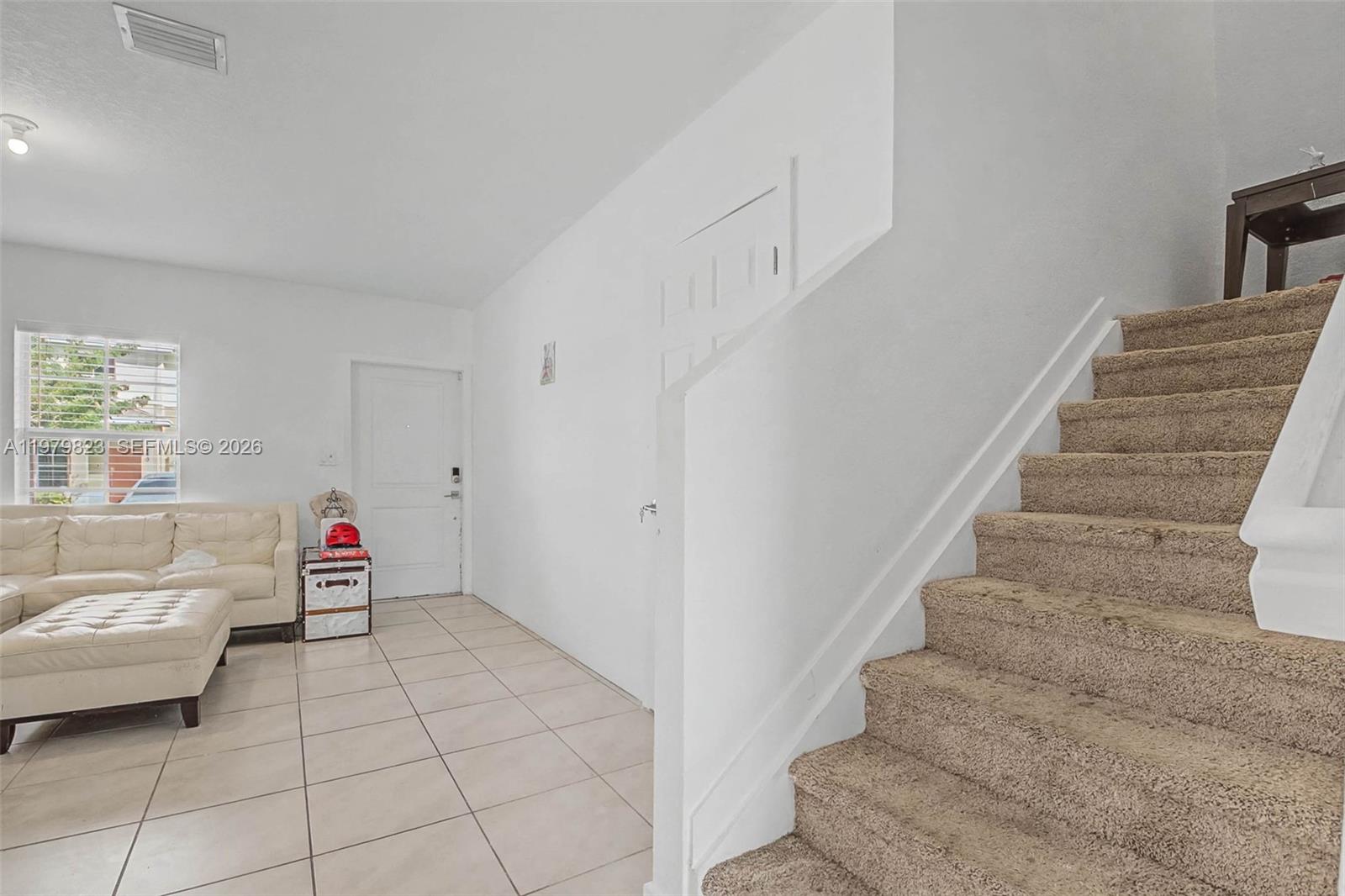 445 NE 4th Street