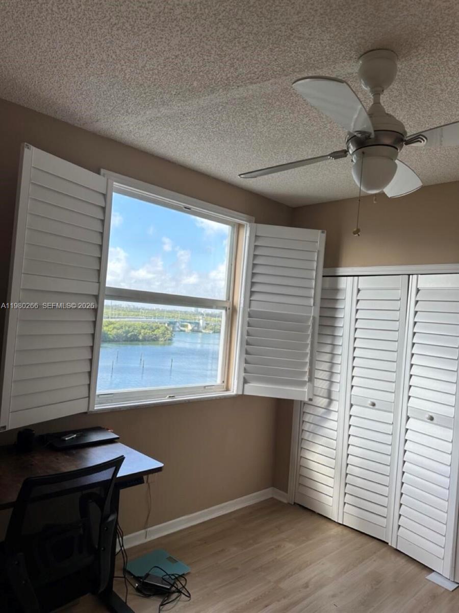 17100 N Bay Road