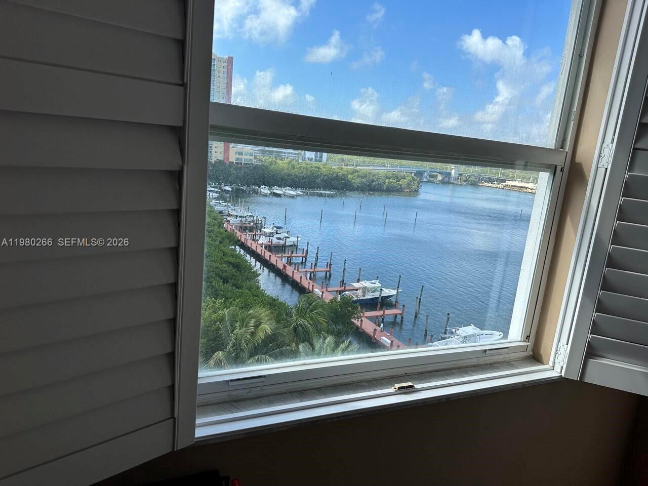 17100 N Bay Road