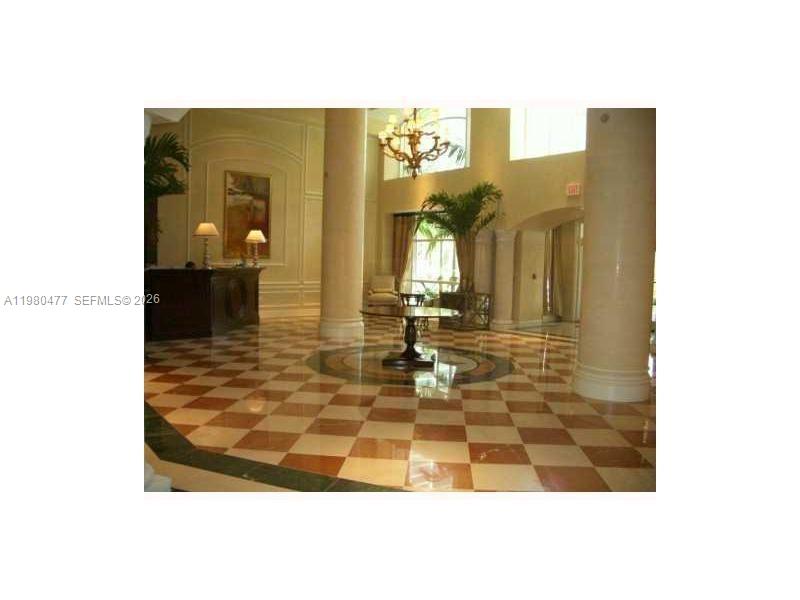 19900 E Country Club Drive