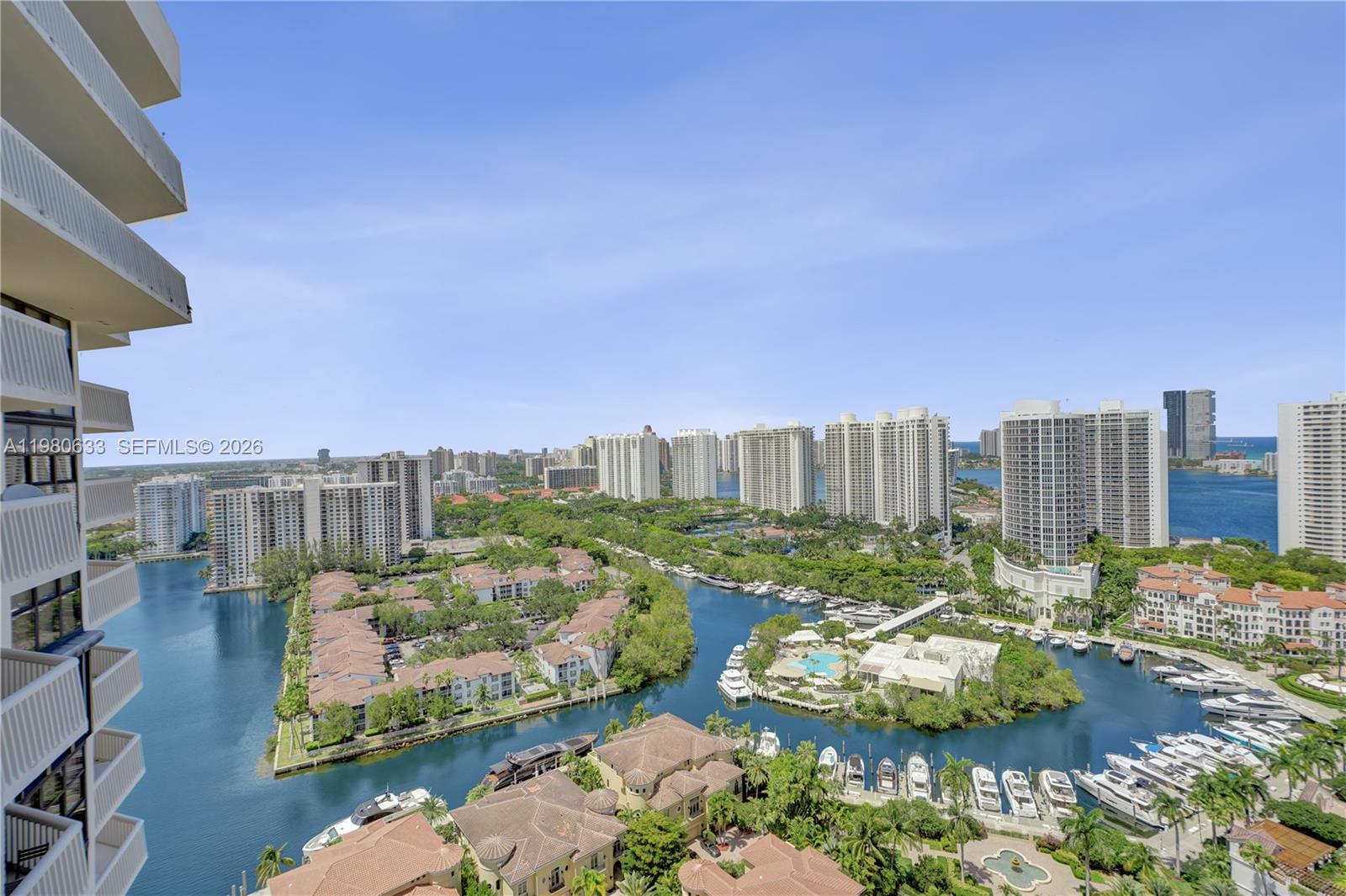 1000 W Island Boulevard