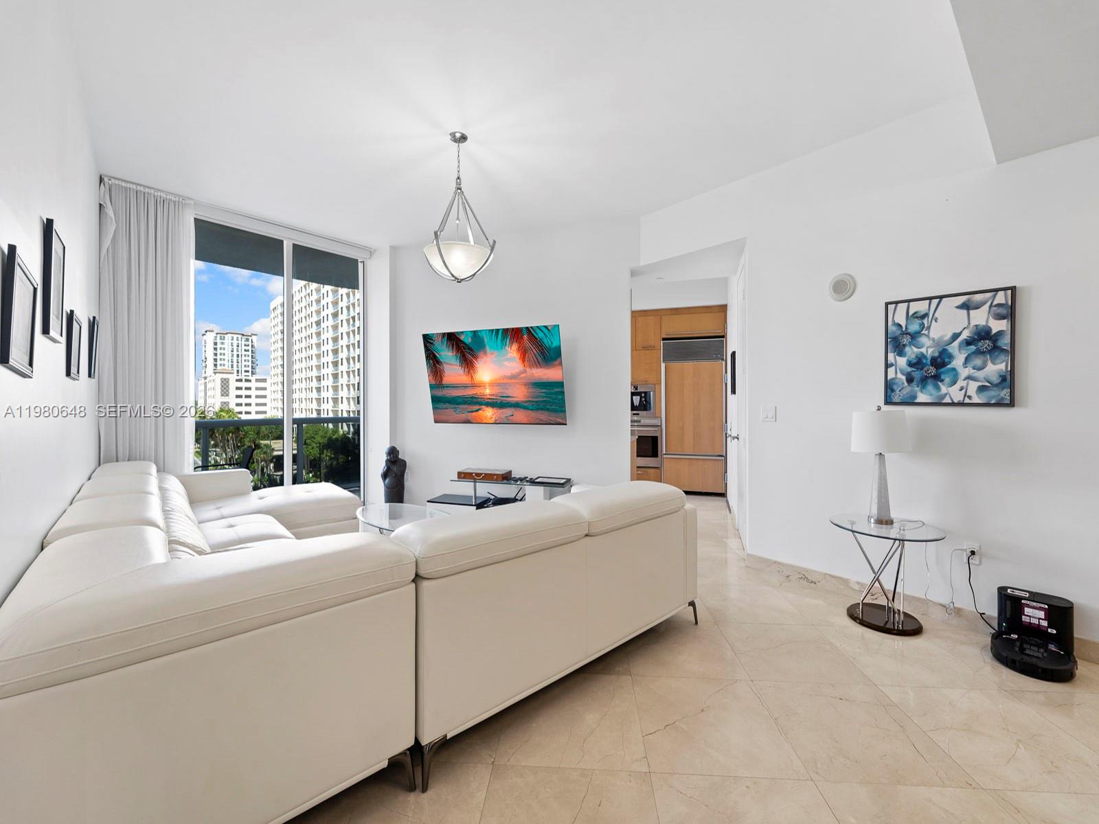 15901 Collins Avenue