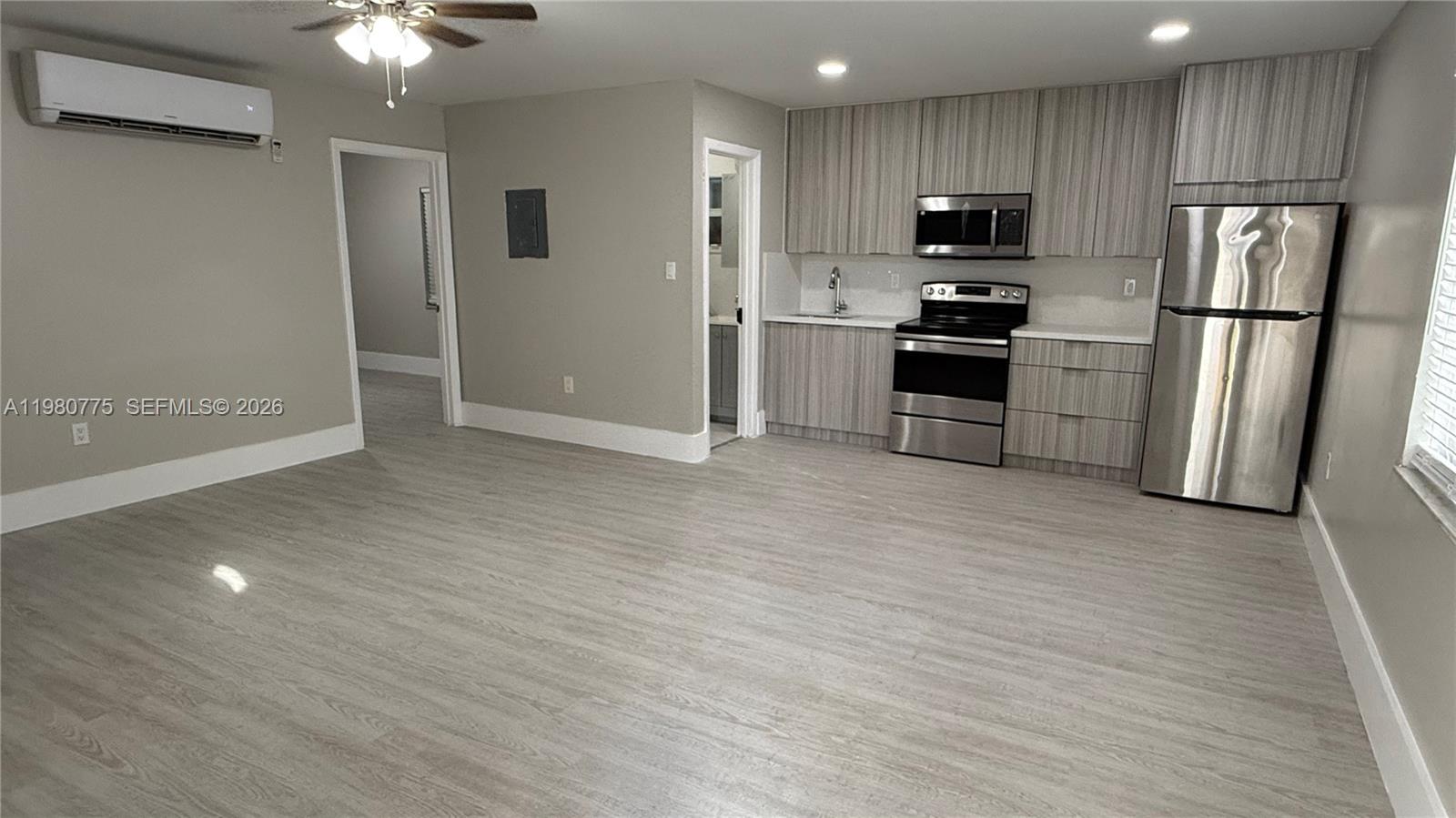 220 NW 12th Street