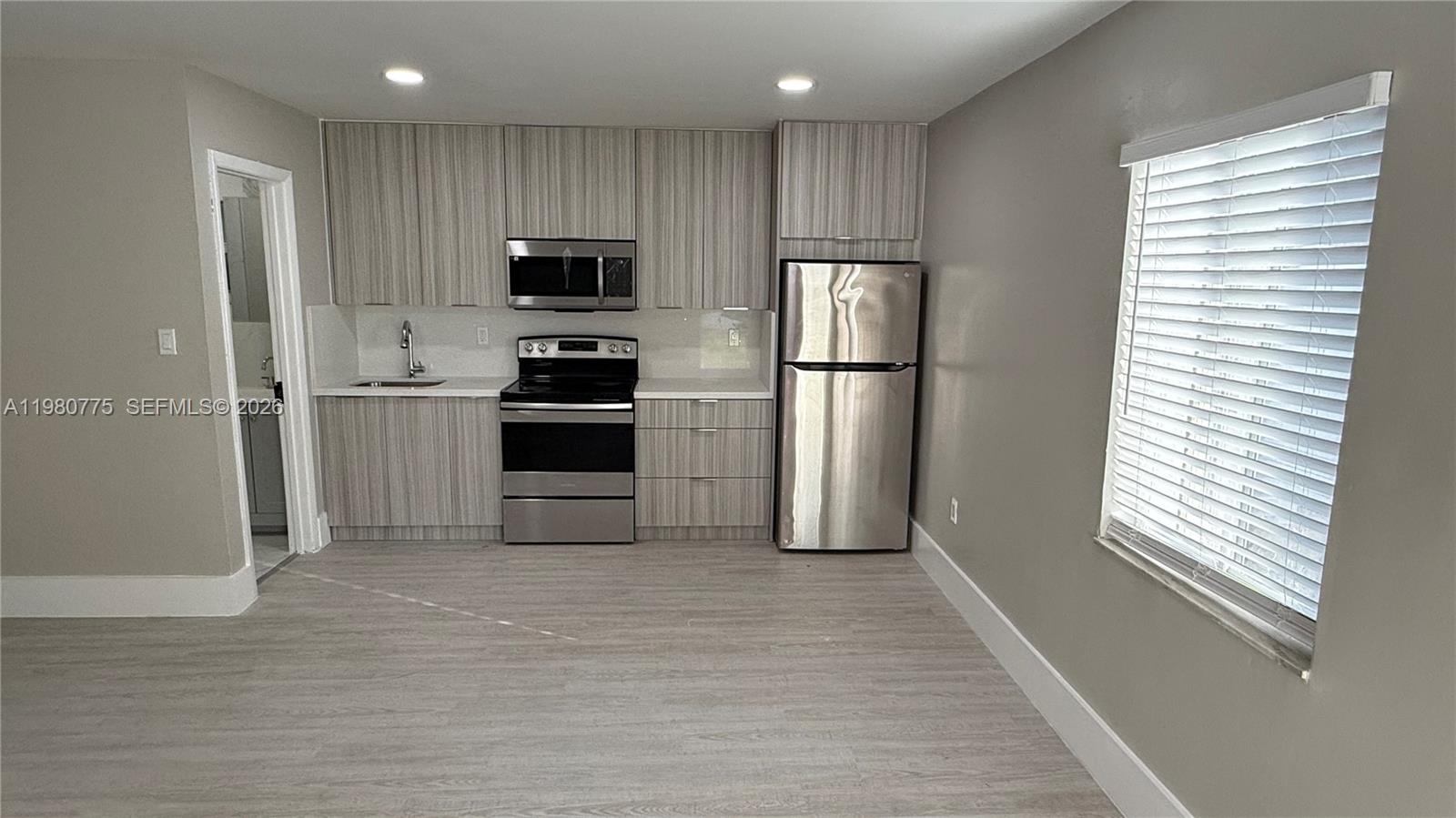 220 NW 12th Street
