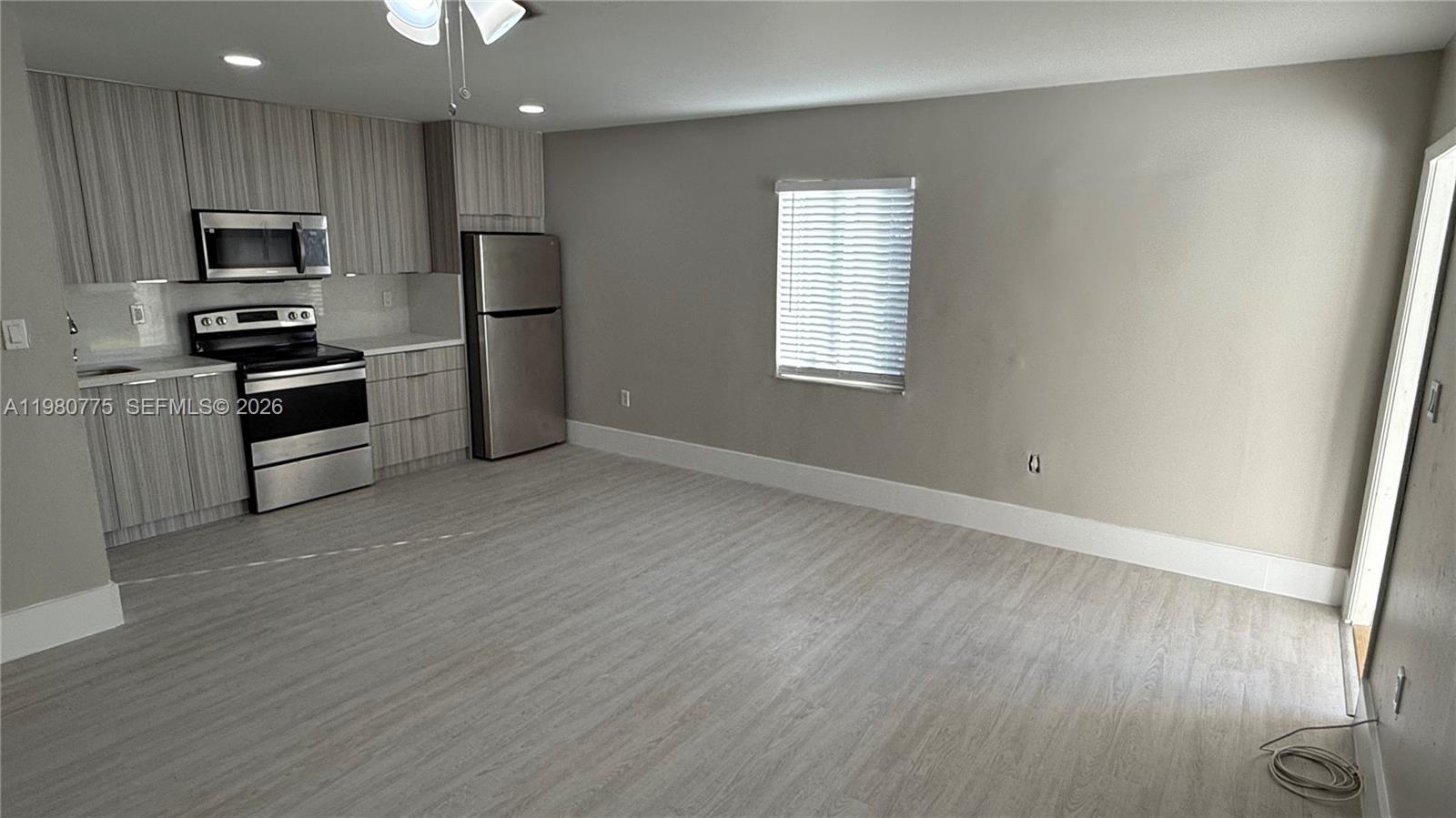 220 NW 12th Street