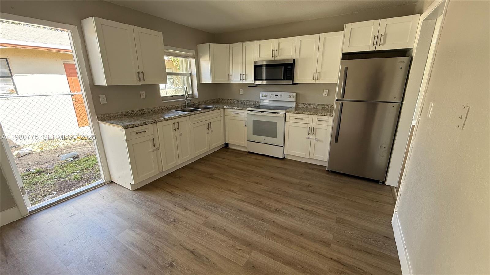220 NW 12th Street