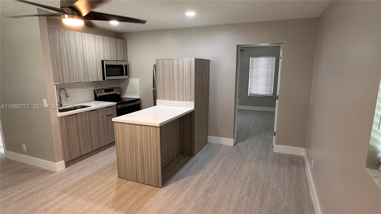 216 NW 12th Street