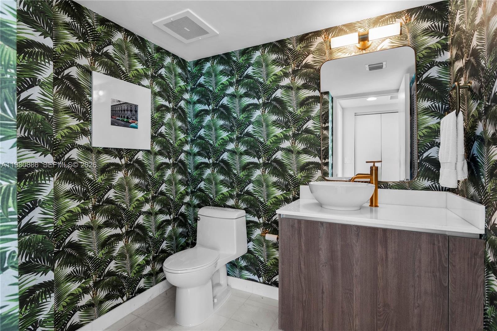 665 NE 25th Street