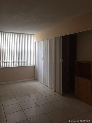 17890 W Dixie Highway