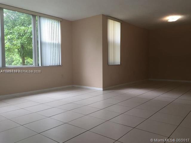 17890 W Dixie Highway
