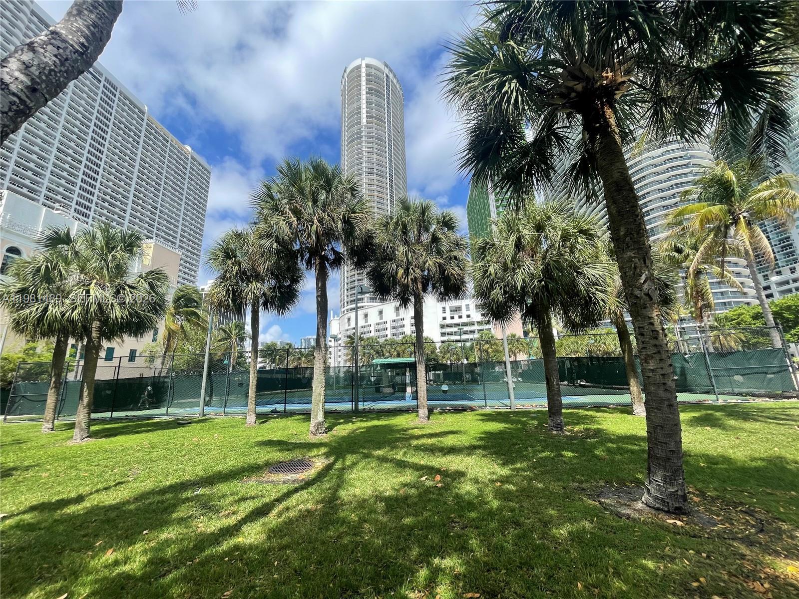 1750 N Bayshore Drive