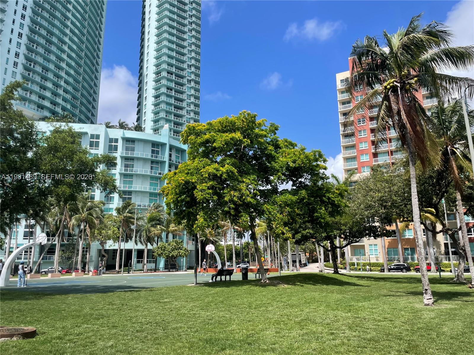 1750 N Bayshore Drive