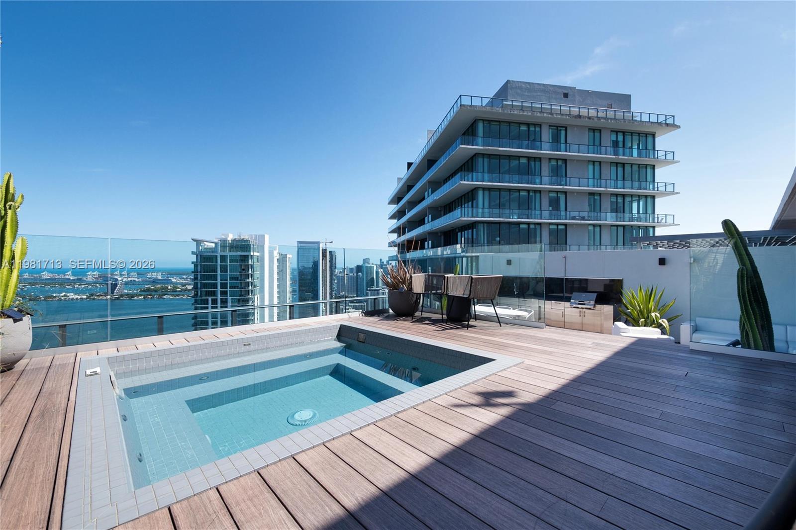 650 NE 32nd Street