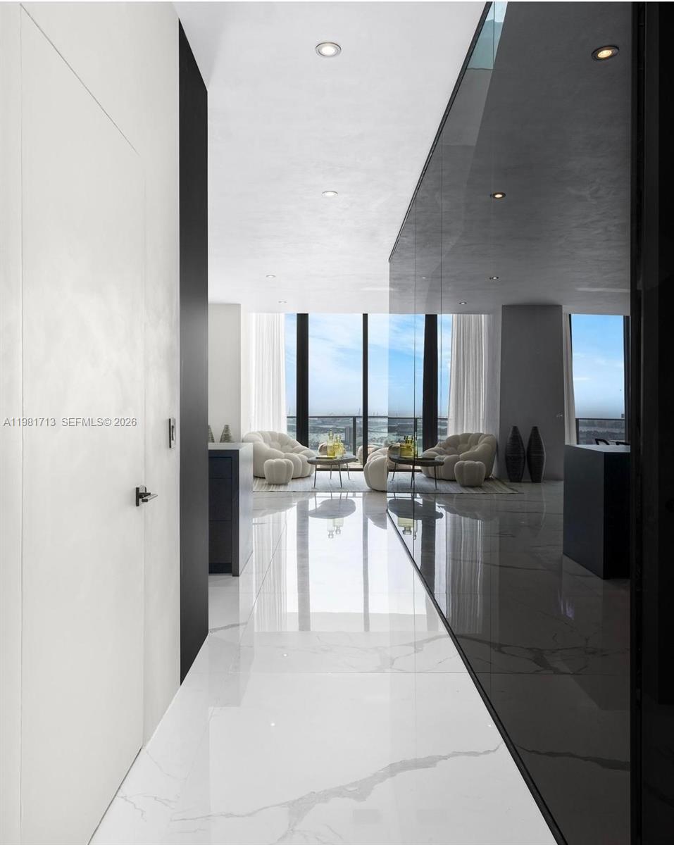 650 NE 32nd Street