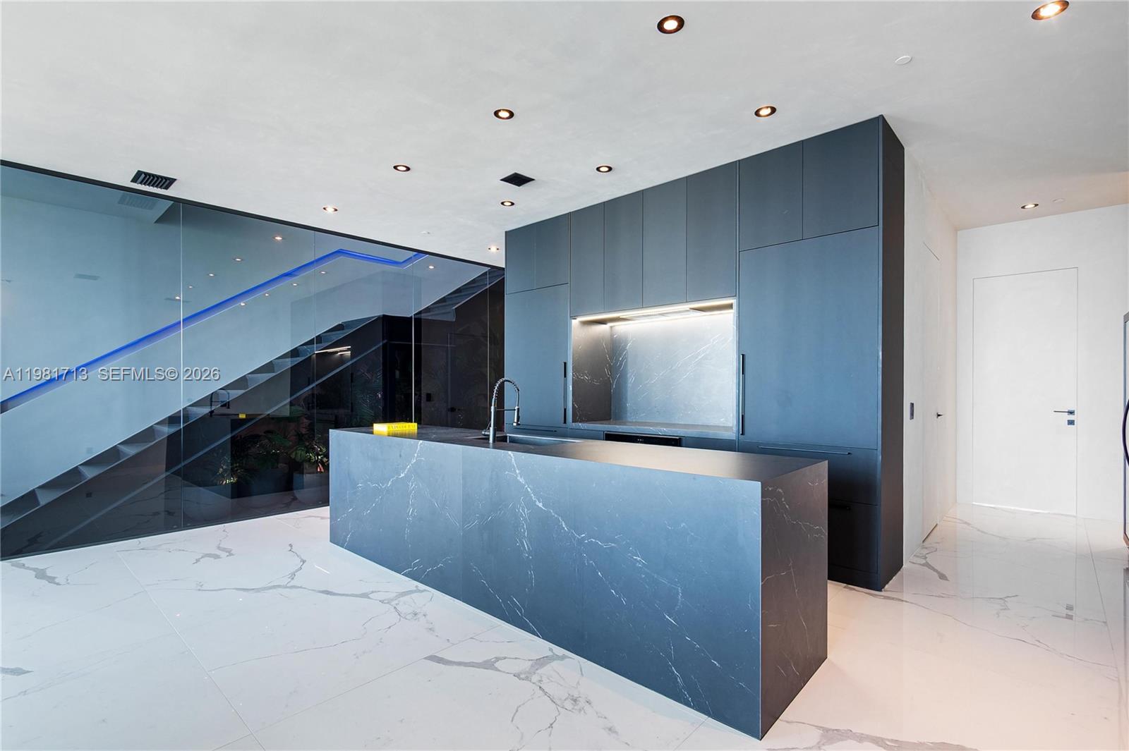 650 NE 32nd Street