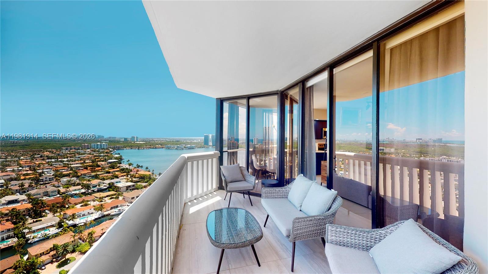 1000 W Island Boulevard