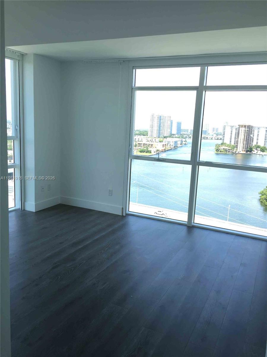 400 Sunny Isles Boulevard
