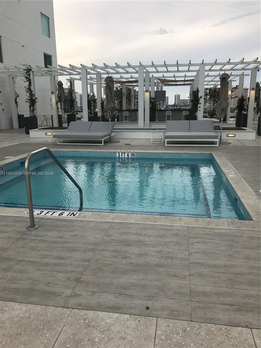 400 Sunny Isles Boulevard