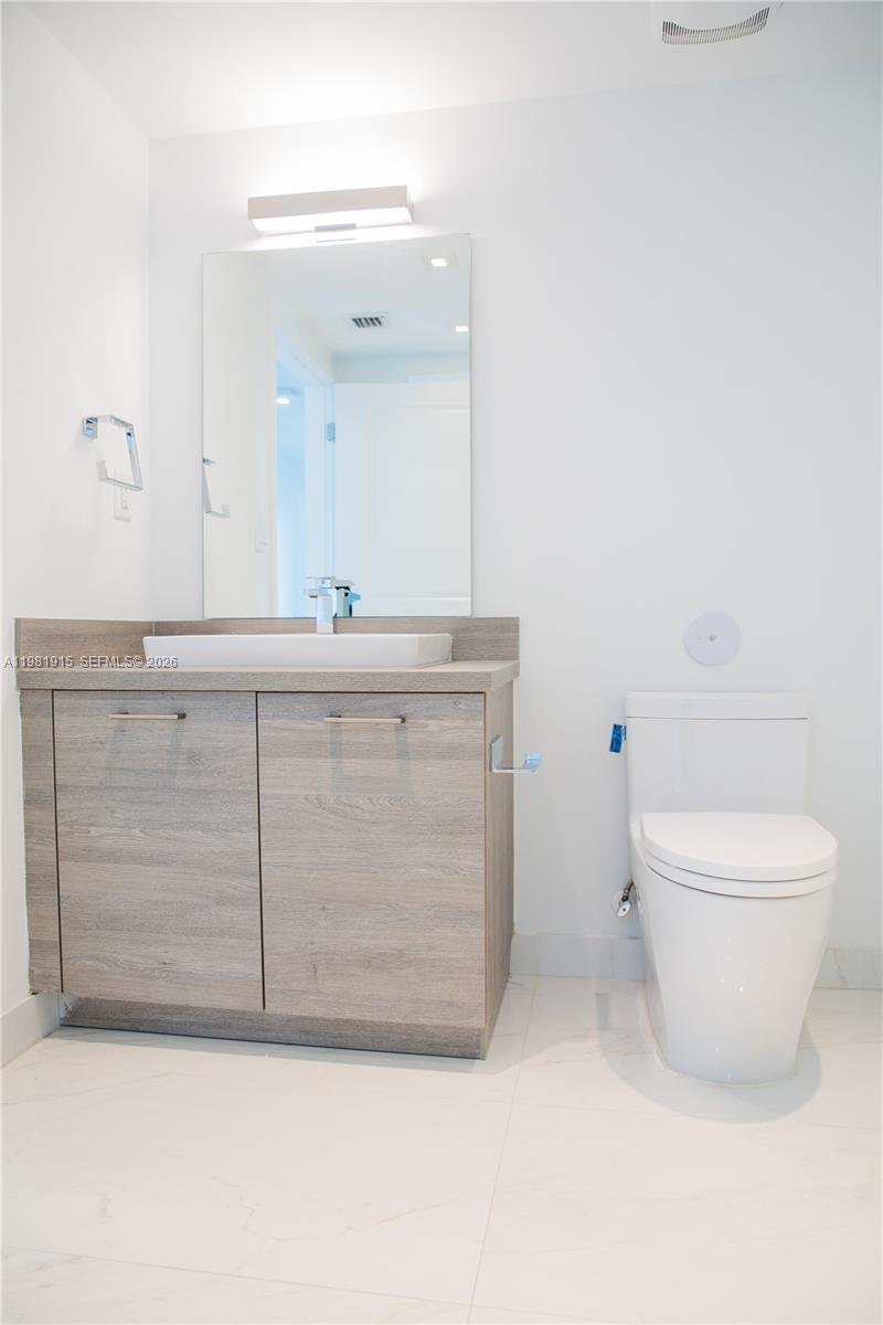400 Sunny Isles Boulevard