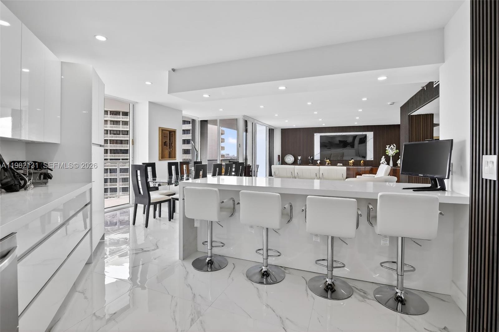 4000 Island Boulevard
